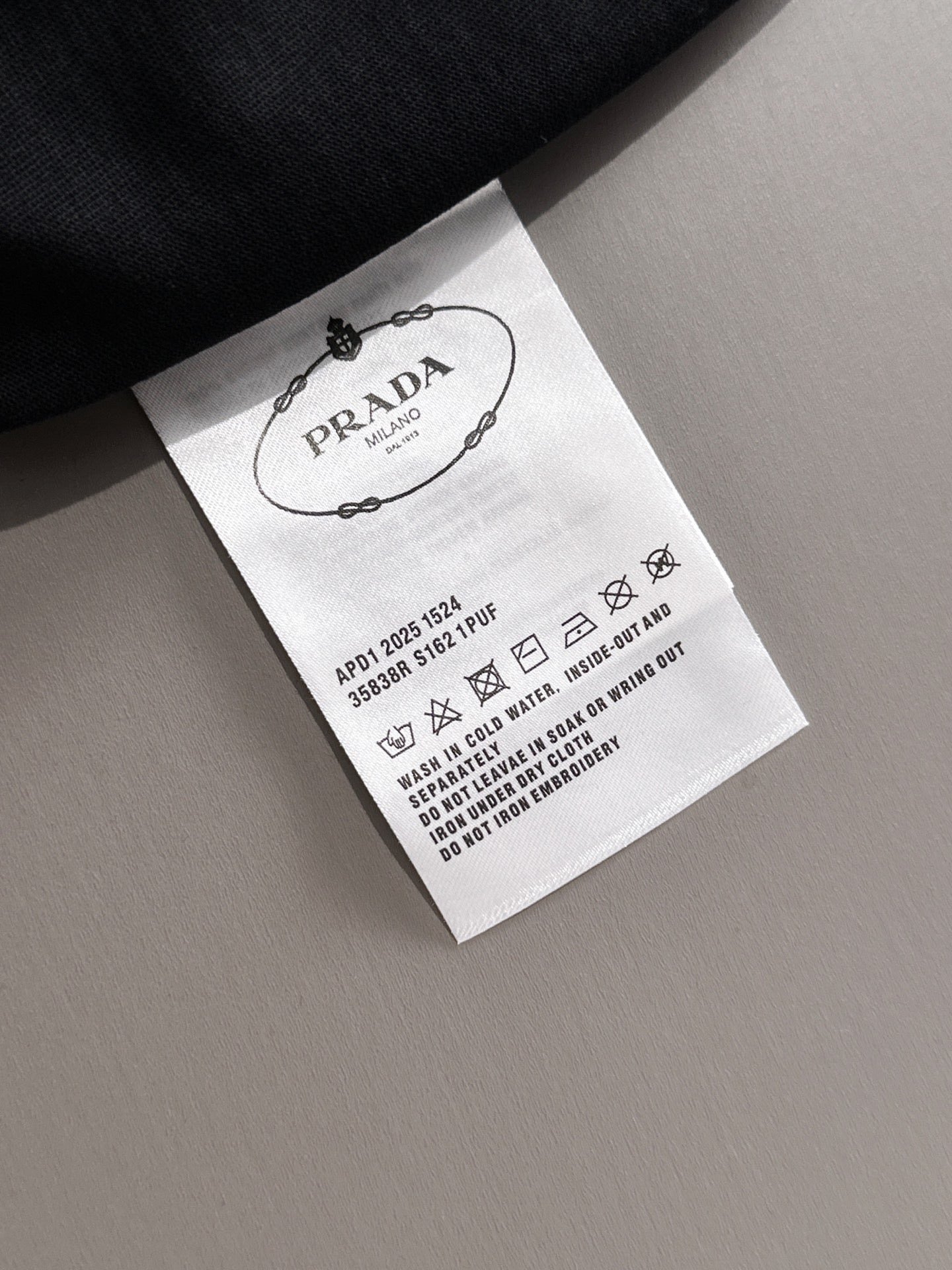 2025 3D Embroidered T-shirt