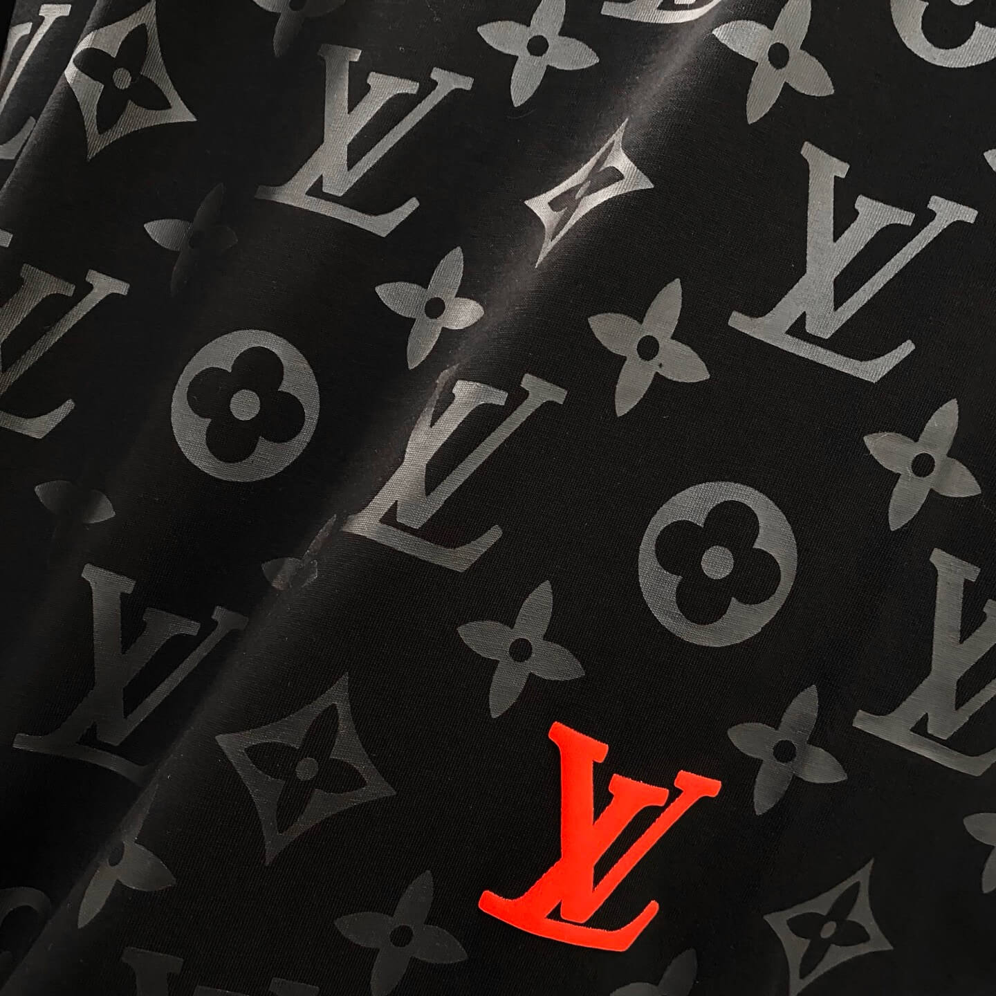T-Shirt mit Vollfarbdruck