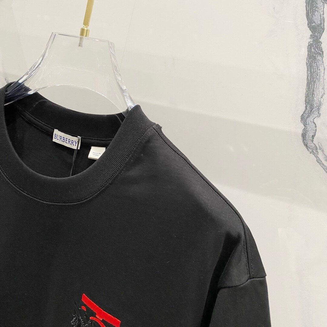 T-shirt brodé Cheval de guerre