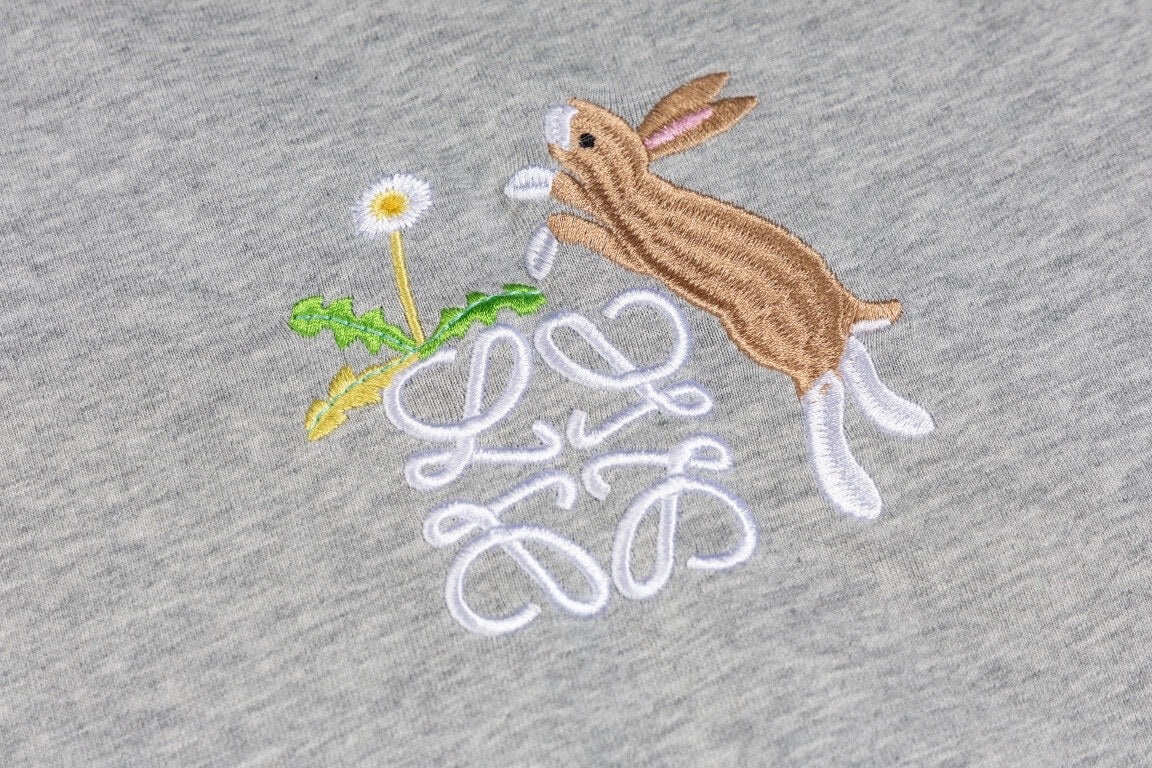 T-shirt brodé lapin