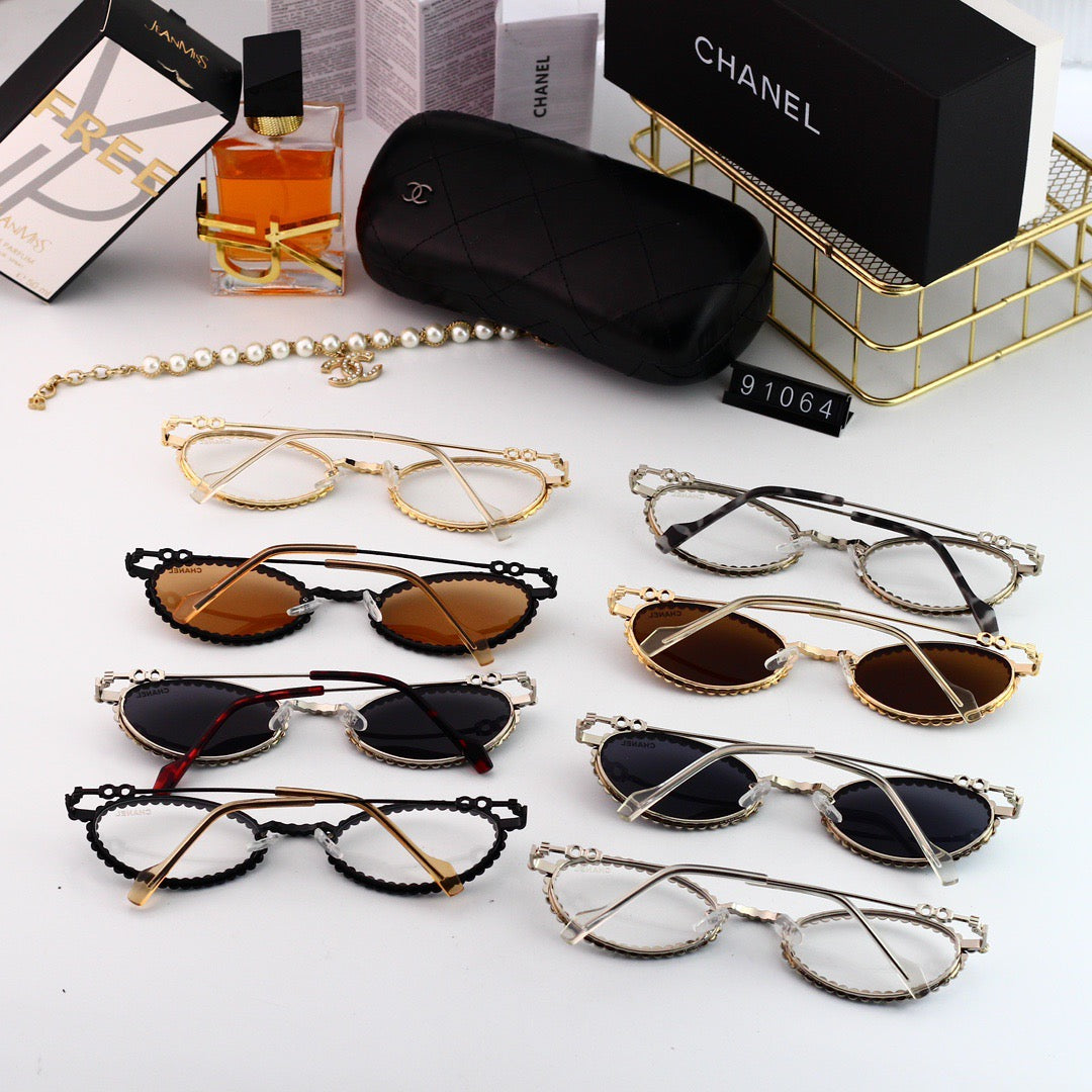 Lunettes de soleil vintage entièrement en métal et strass