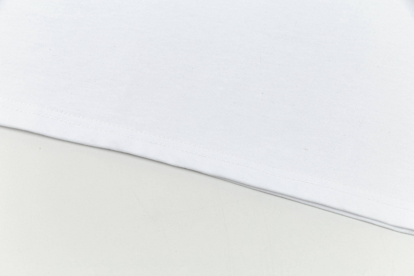 T-shirt à lettres encolure