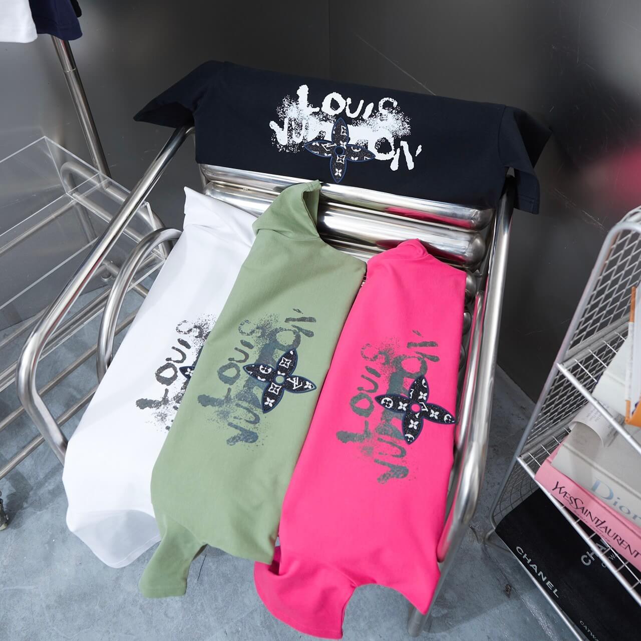 T-shirt imprimé trèfle à quatre feuilles en 3D