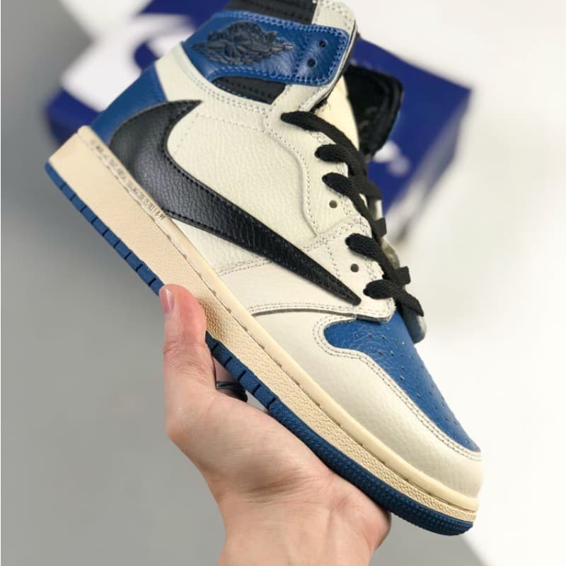 Baskets mi-hautes bleues et blanches