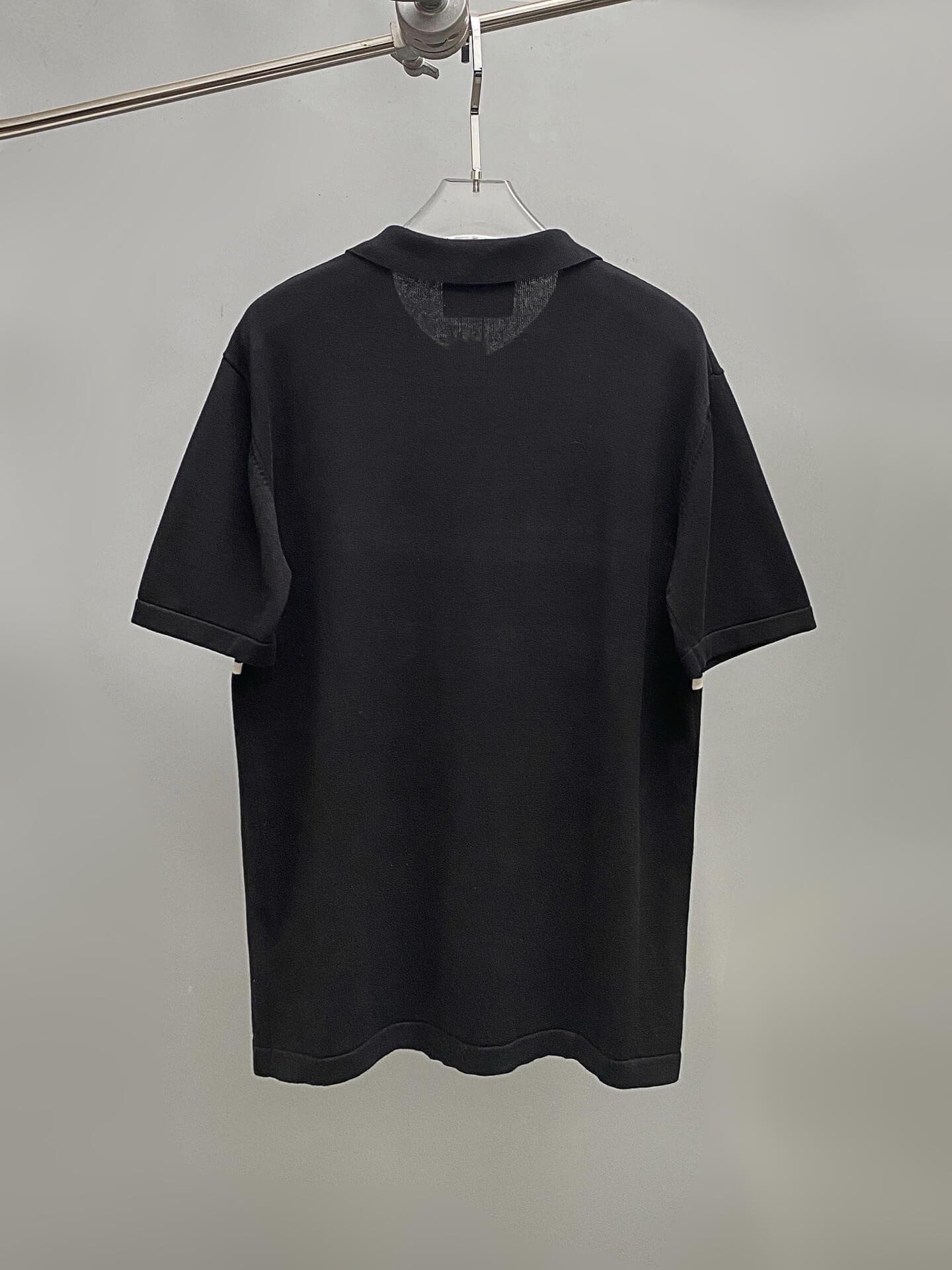 Nouveau t-shirt en tricot