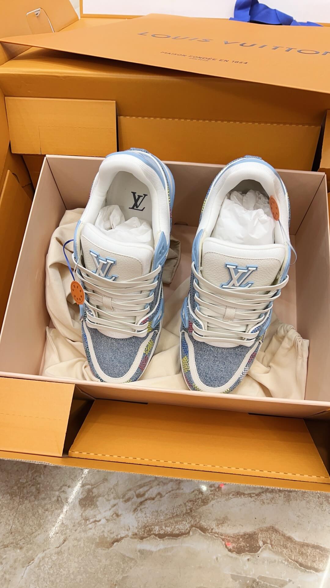 Blue Checkered Design Sport Sneaker