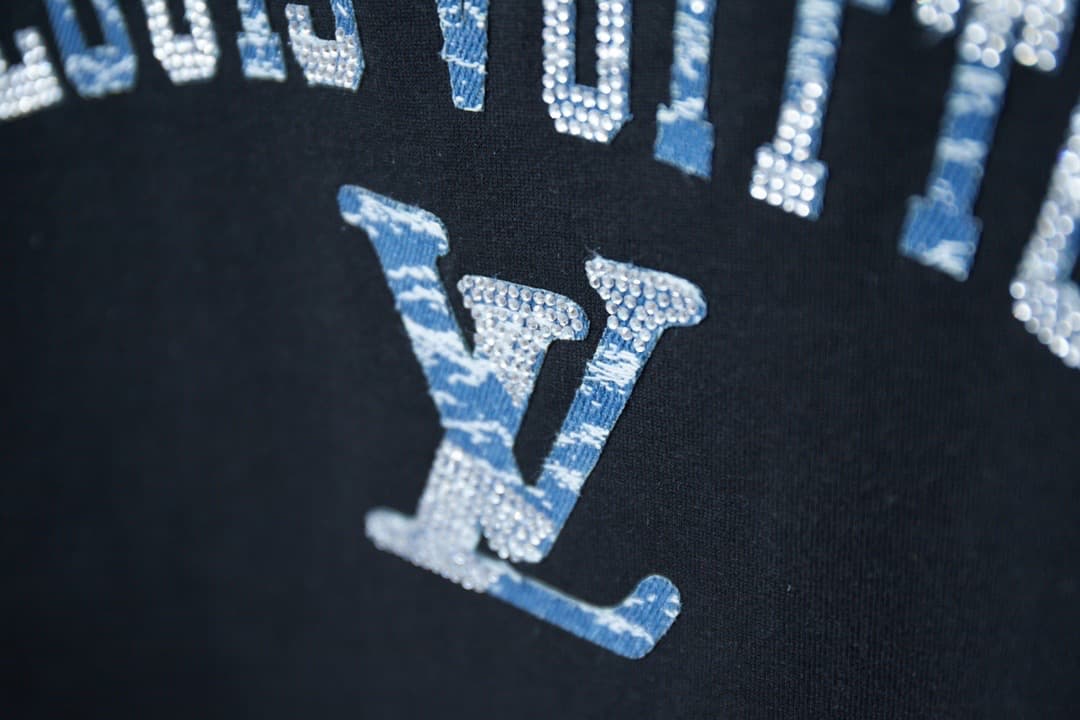2025 New Denim Patch Rhinestone Letter T-shirt