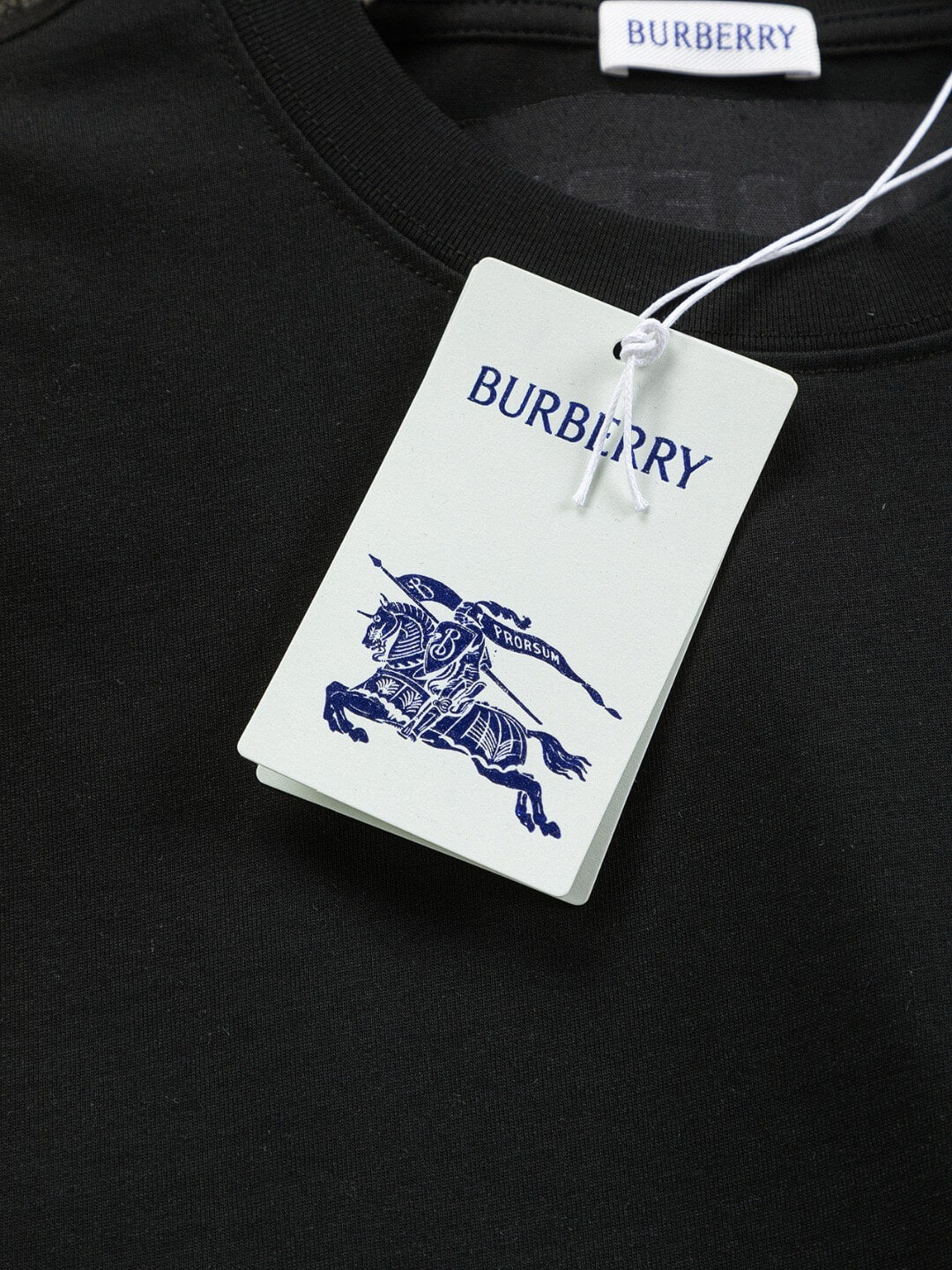 T-shirt brodé à rayures marron