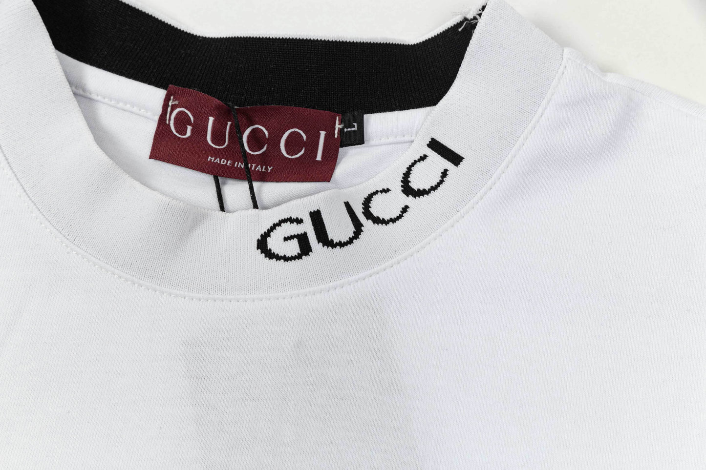 T-shirt à lettres encolure