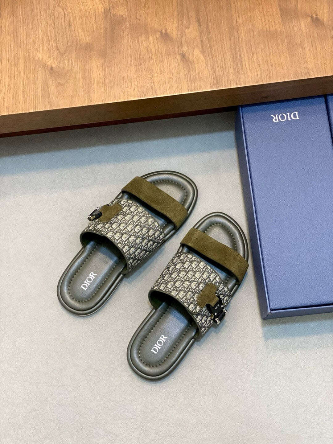 Chaussons en cuir véritable pour hommes
