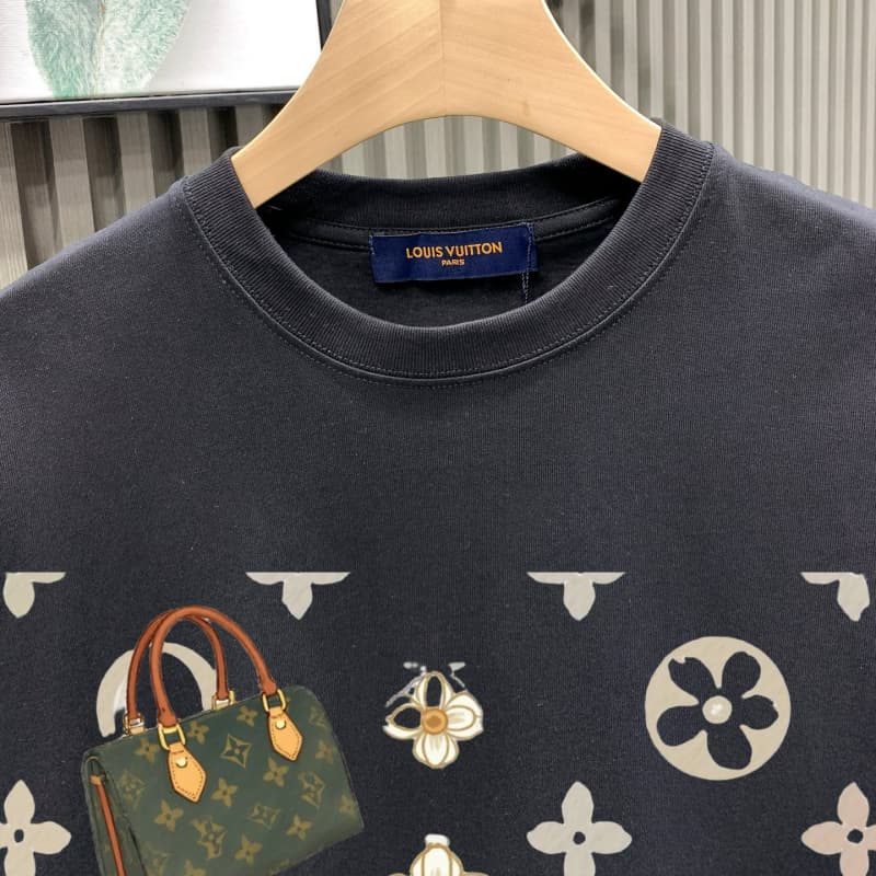 2025 Handbag Graphic T-Shirt