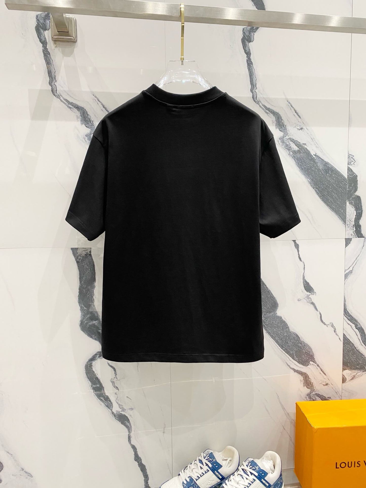 T-shirt brodé Cheval de guerre