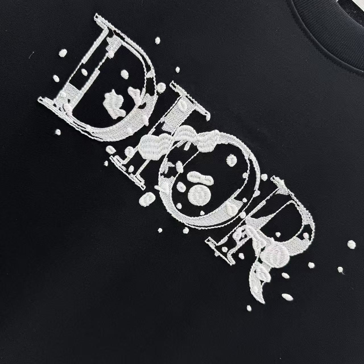 2025 New Hollow Letter Embroidered T-Shirt