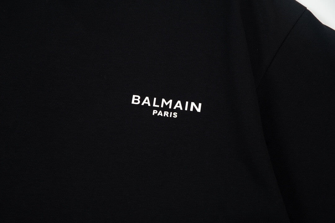 T-Shirt mit minimalistischem Buchstaben-Print