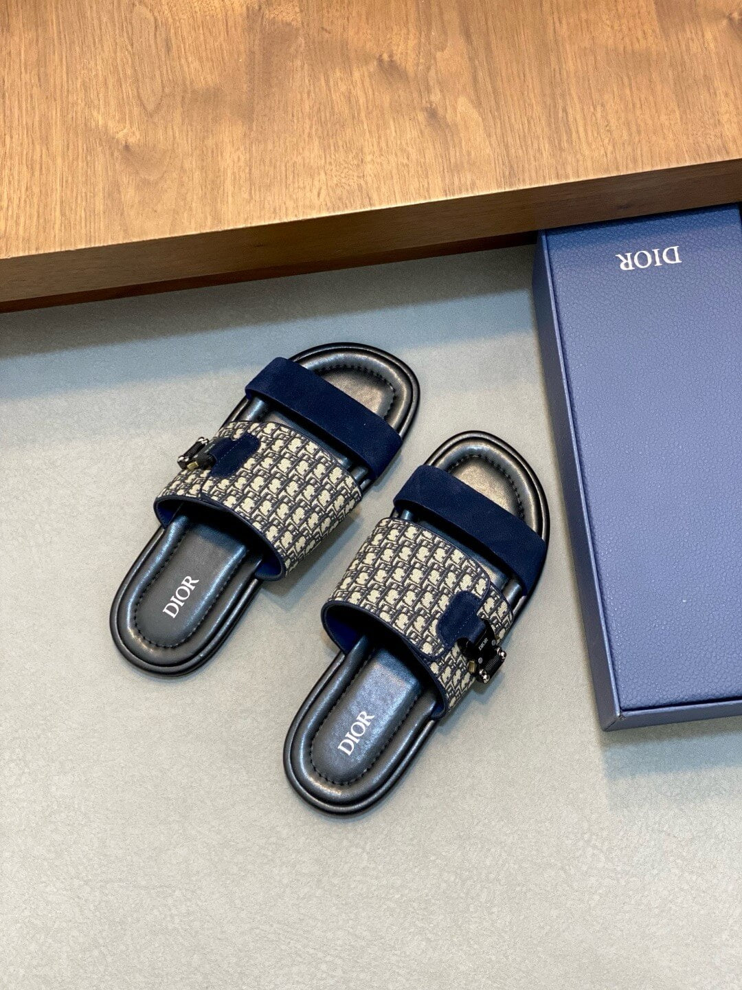Chaussons en cuir véritable pour hommes
