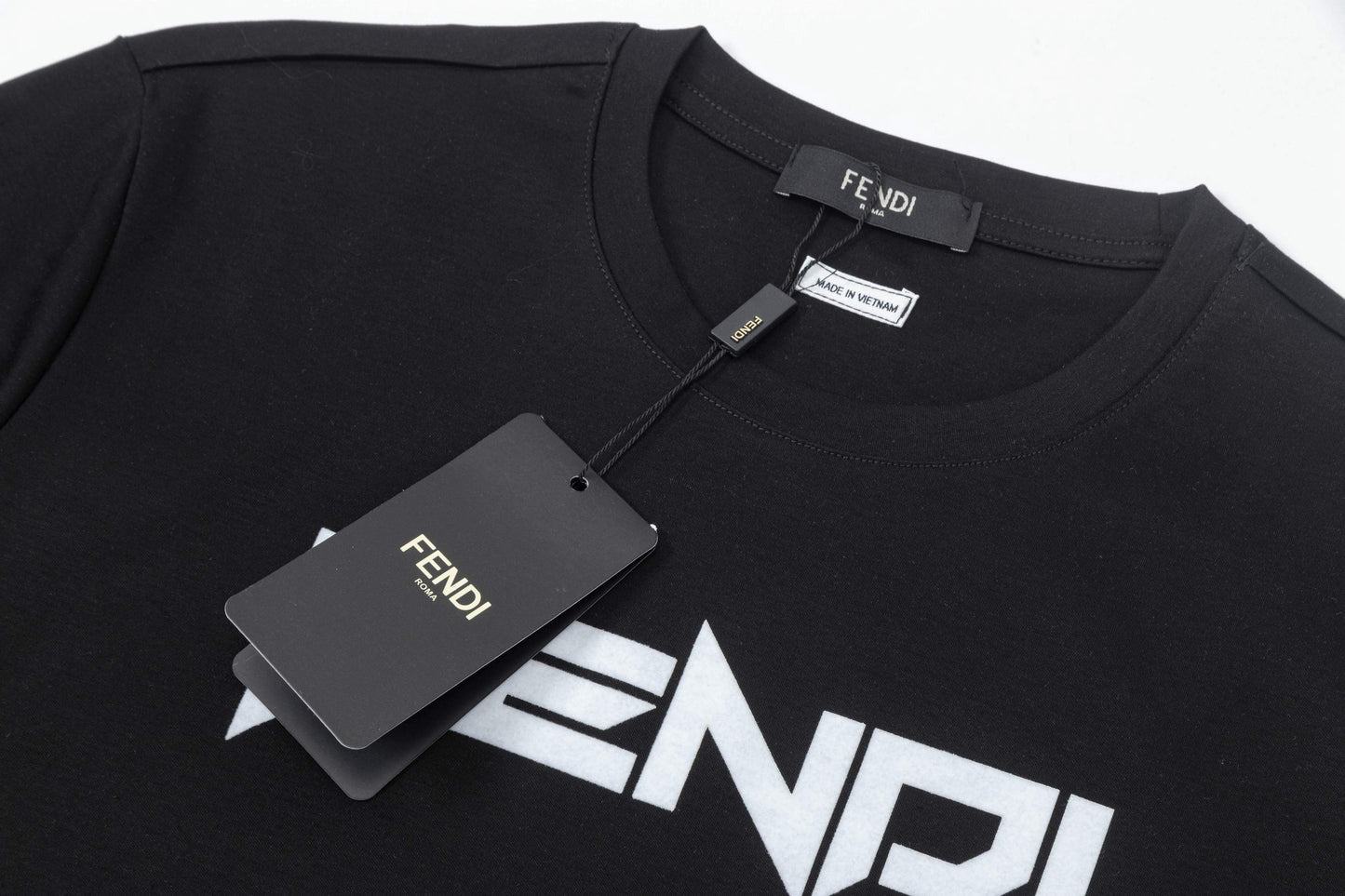 T-shirt imprimé lettre sur la poitrine