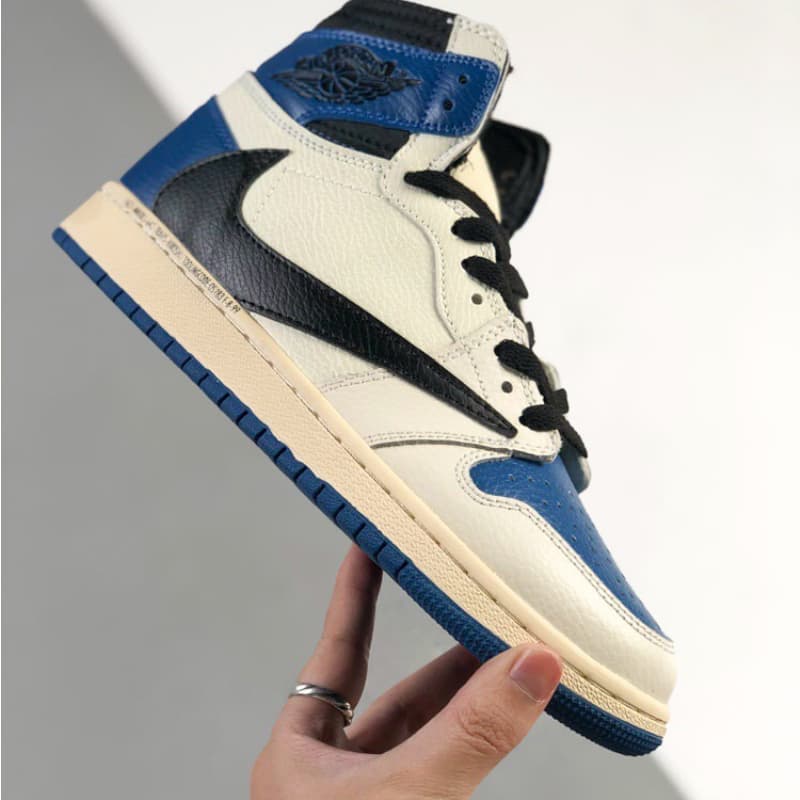 Baskets mi-hautes bleues et blanches