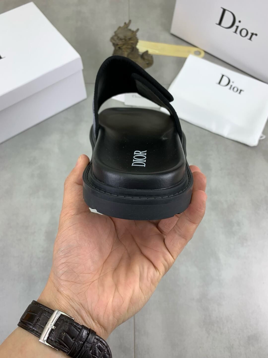 Chaussons lettres en métal