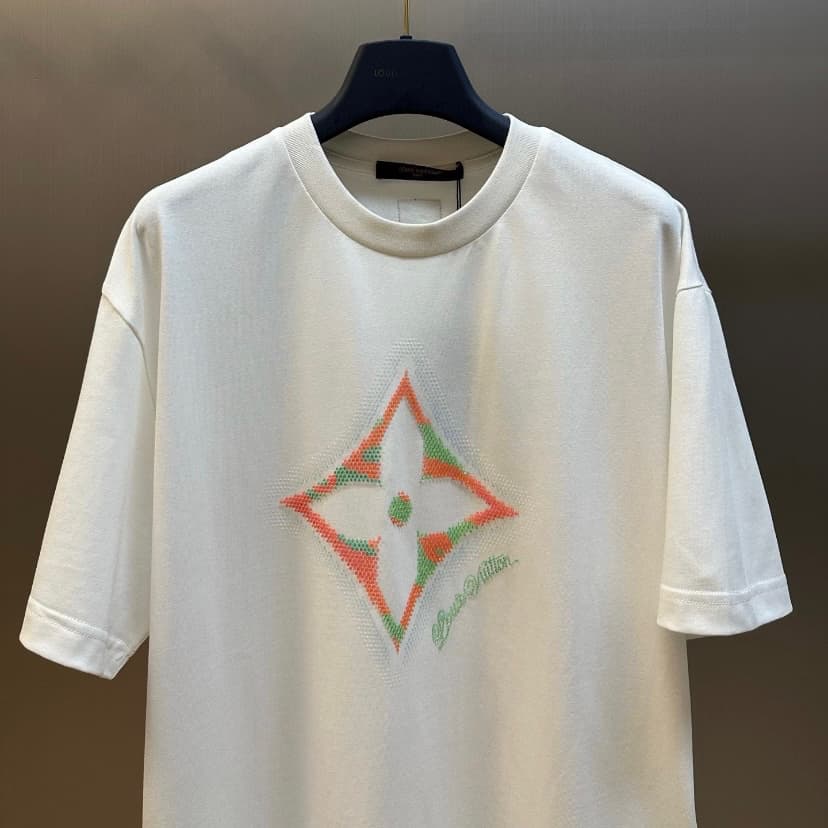 2025 Classic 3D Floral Rhinestone Tee