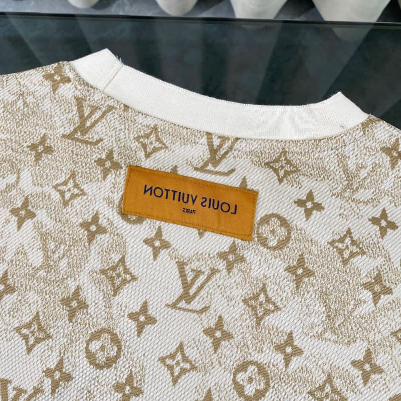 2025 New Classic Beige Jacquard T-shirt
