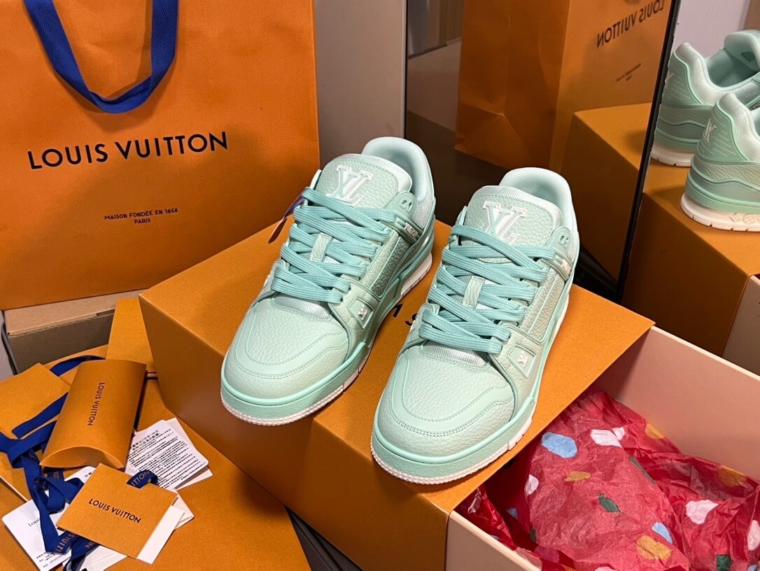Trendy Mint Green Sport Sneaker