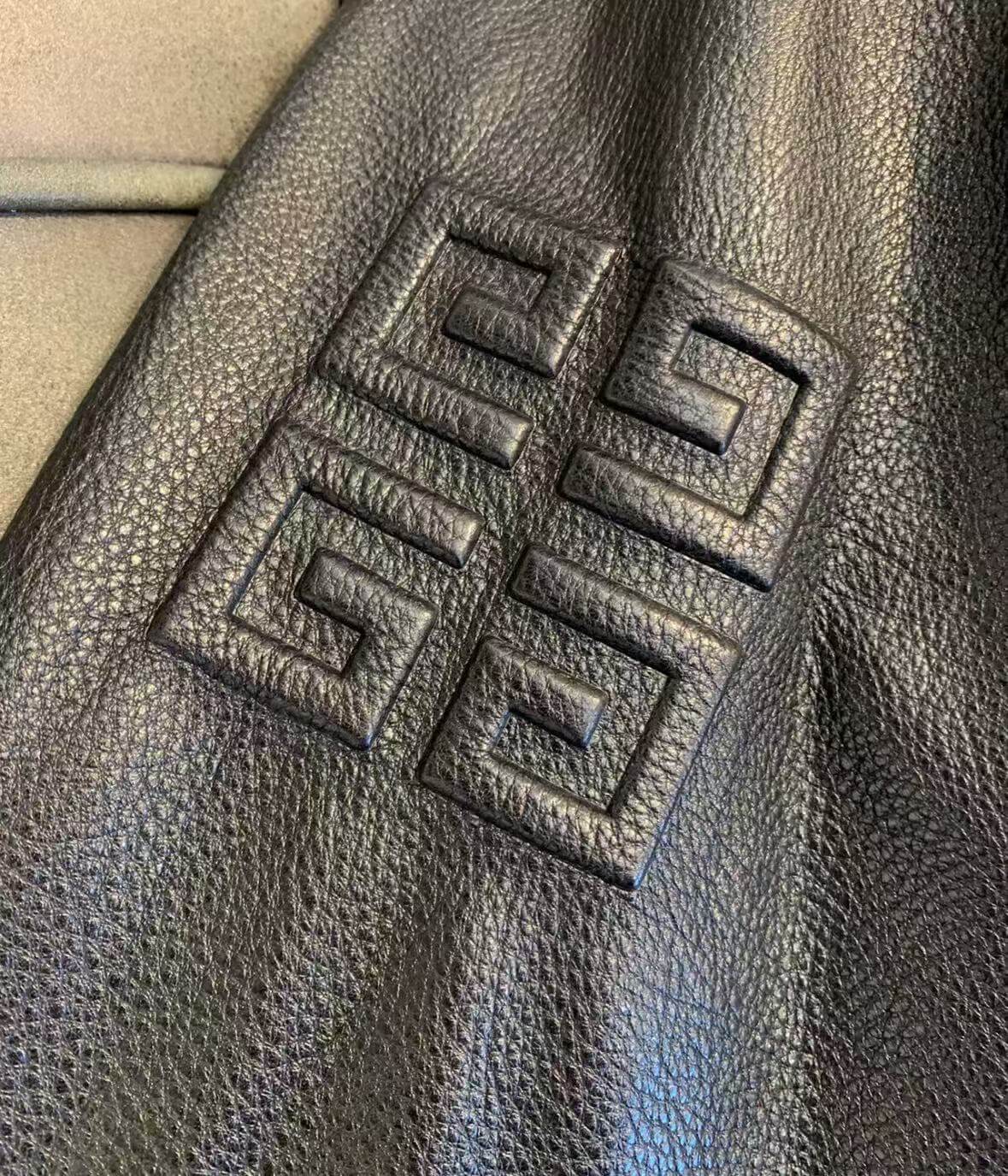 Veste à capuche zippée à panneaux