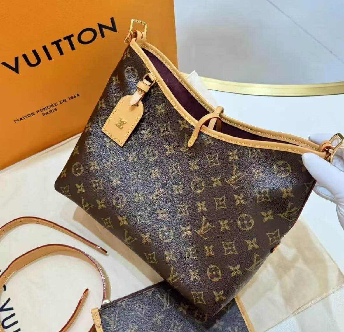 Sac bandoulière monogramme populaire
