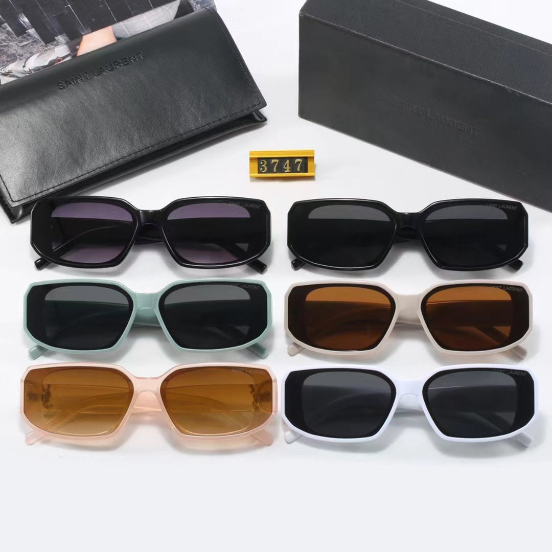 Lunettes de soleil rétro minimalistes