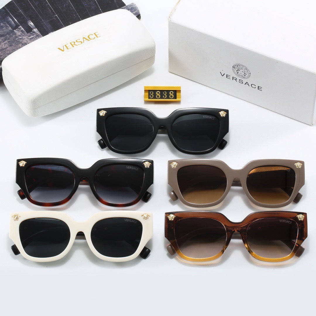 Lunettes de soleil à monture épaisse