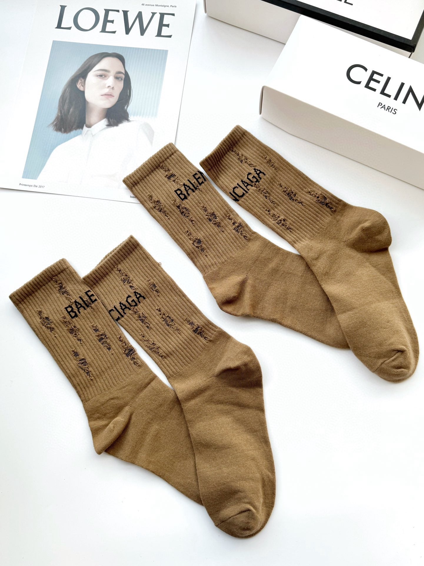 Chaussettes classiques marron à lettres