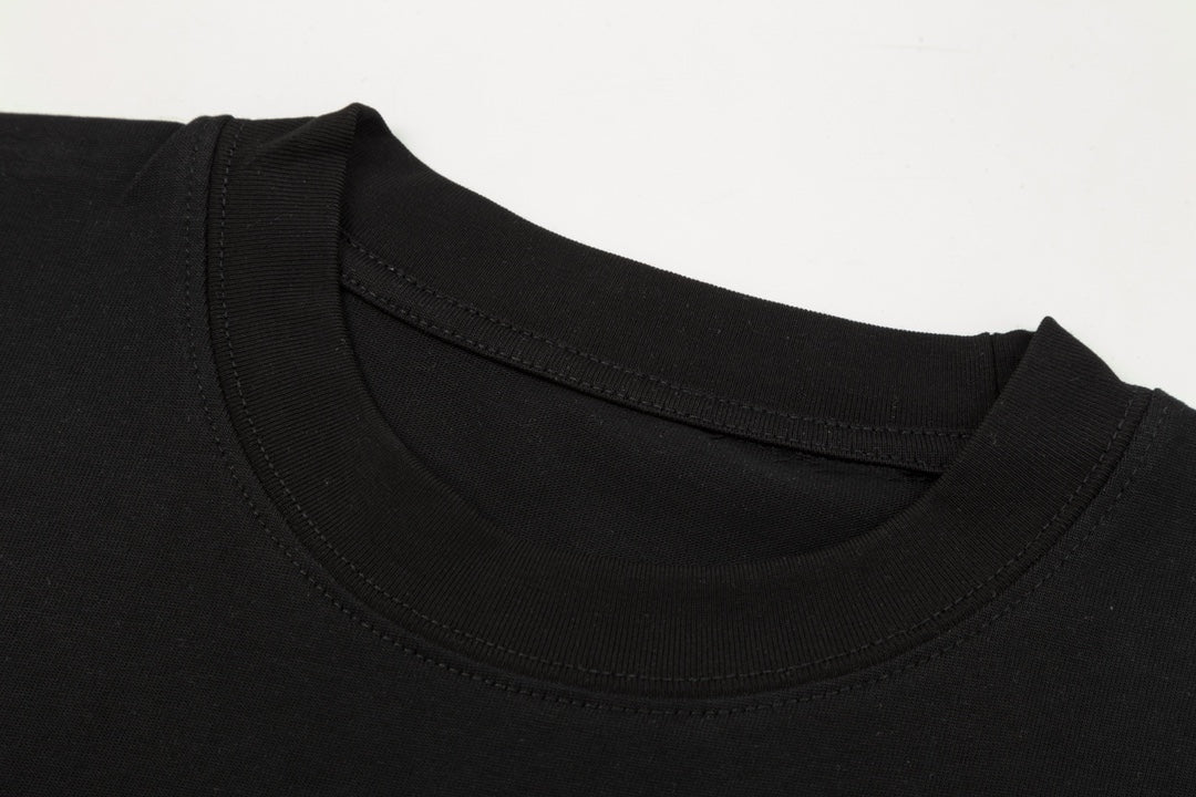 T-shirt imprimé lettres superposées