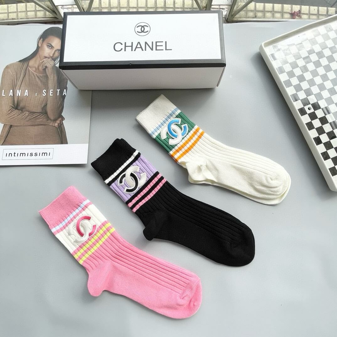 Chaussettes tube moyen populaires en ligne