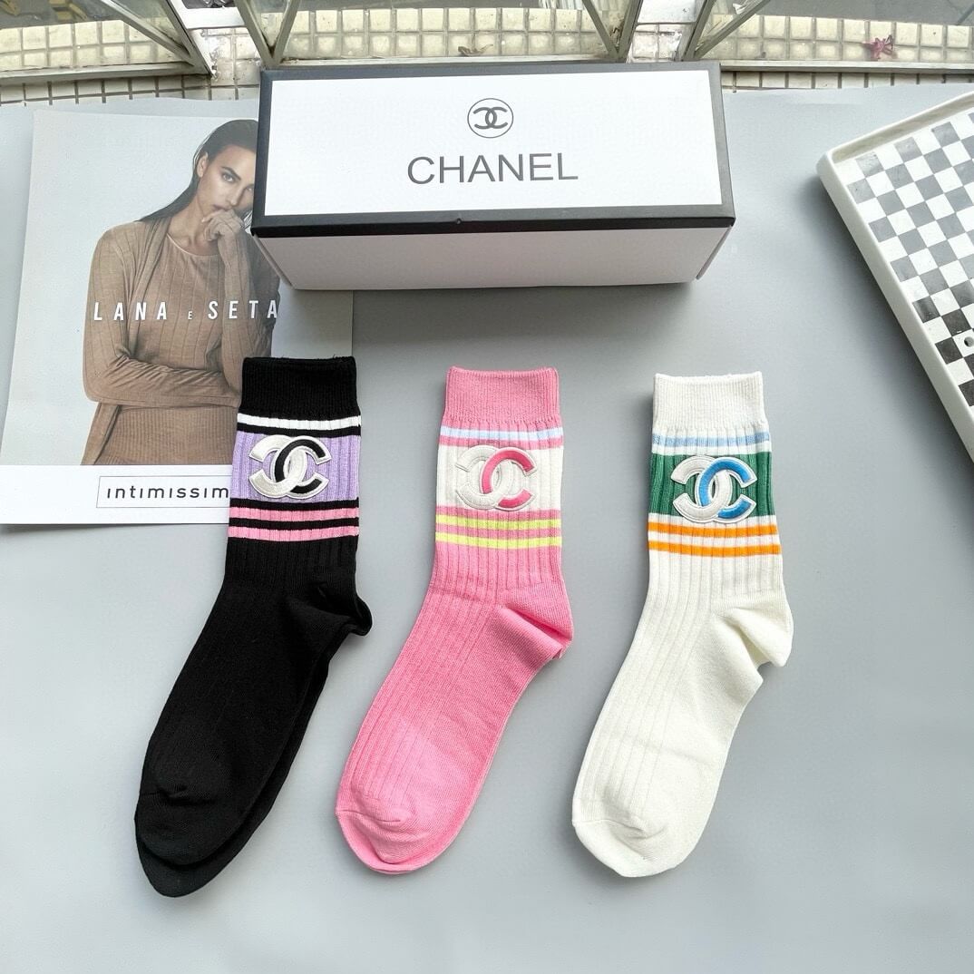Chaussettes tube moyen populaires en ligne