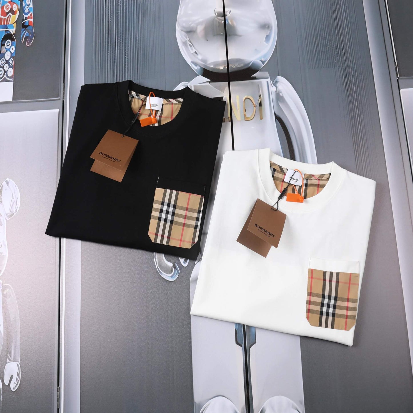 T-shirt à carreaux avec poche