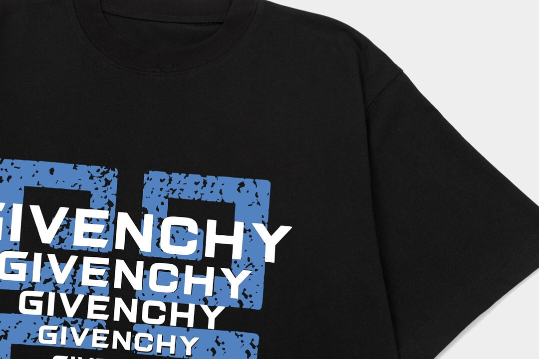 T-shirt imprimé plusieurs lettres