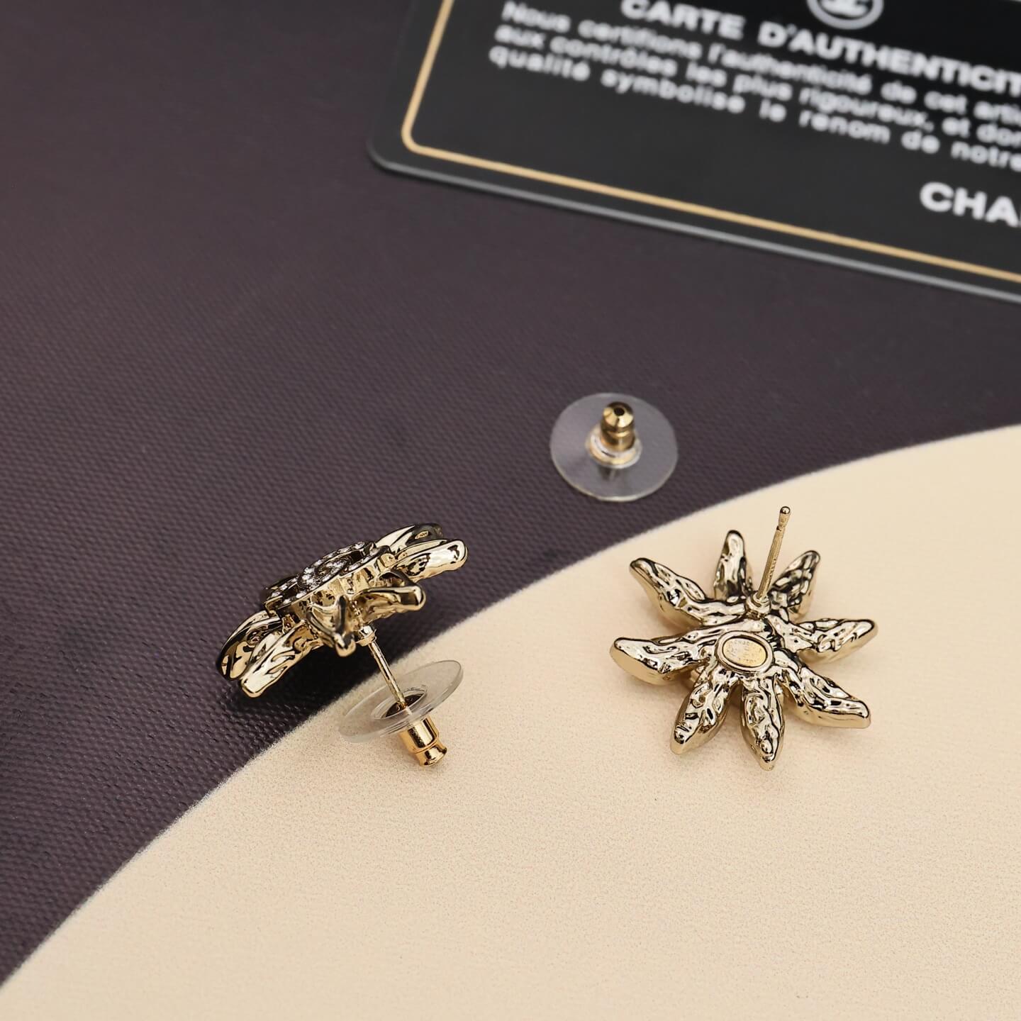 Sunflower Full-Pavé Stud Earrings