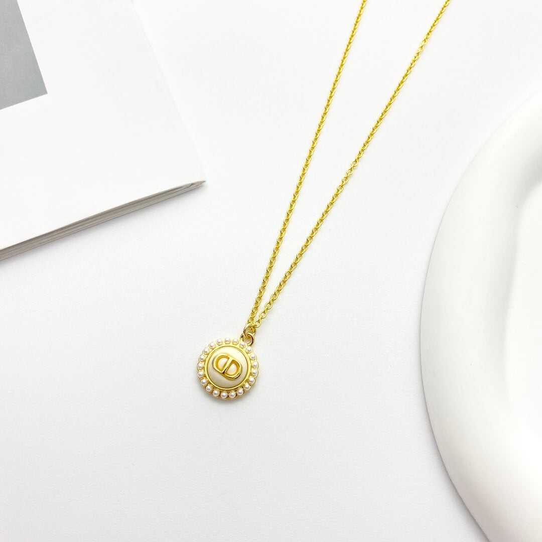 Signature Disk Pendant Chain