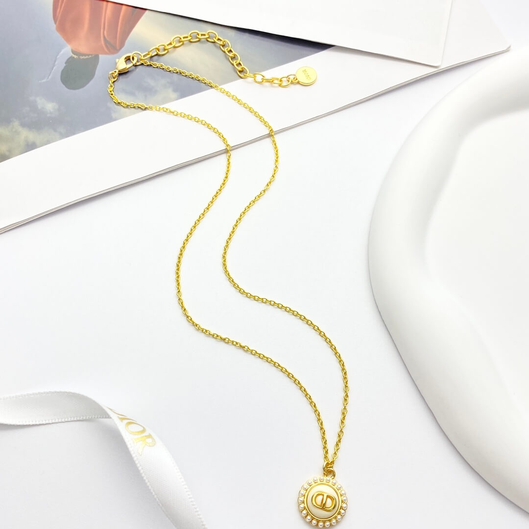 Signature Disk Pendant Chain