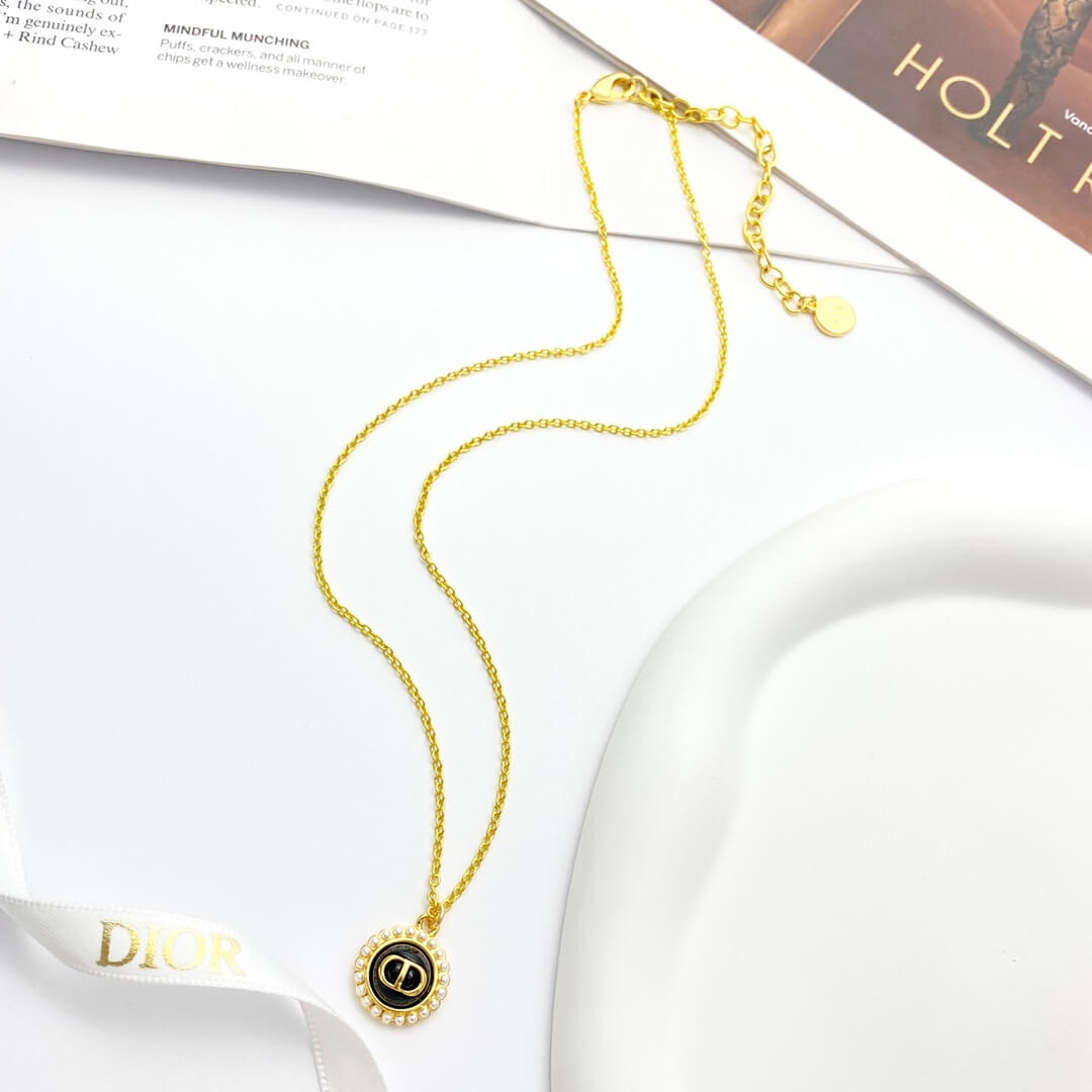 Signature Disk Pendant Chain