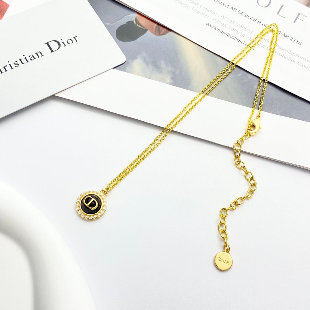 Signature Disk Pendant Chain