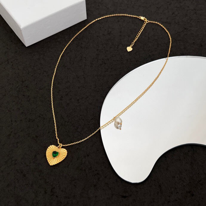 Vintage Heart Pendant Necklace