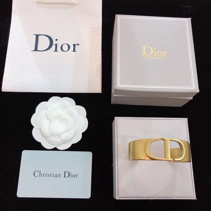 Classic Gold Open Bangle