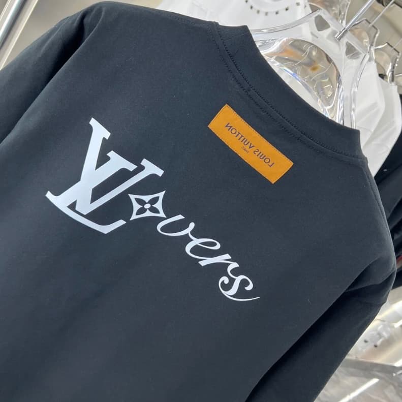 T-shirt imprimé classique et minimaliste