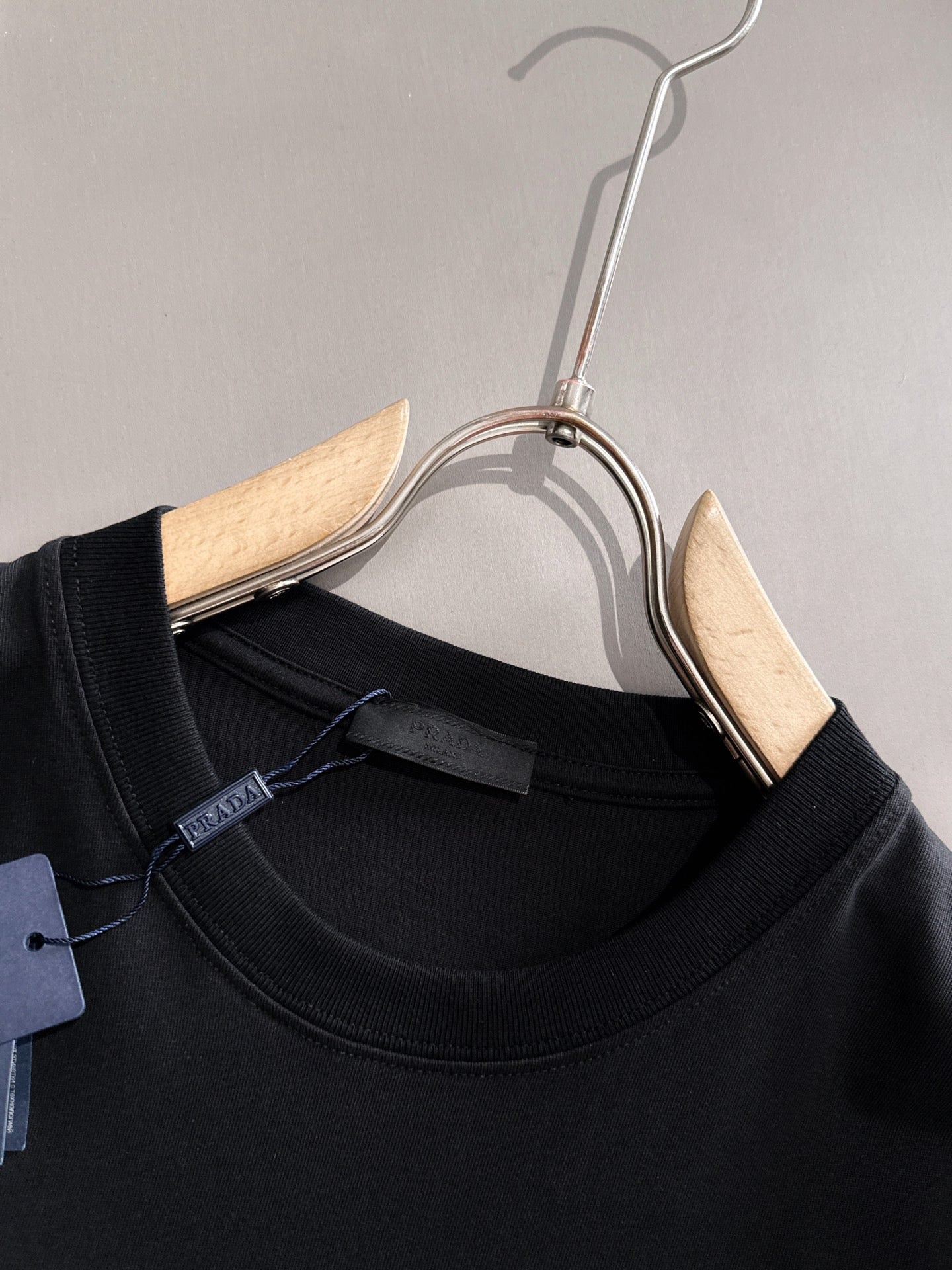 2025 3D Embroidered T-shirt
