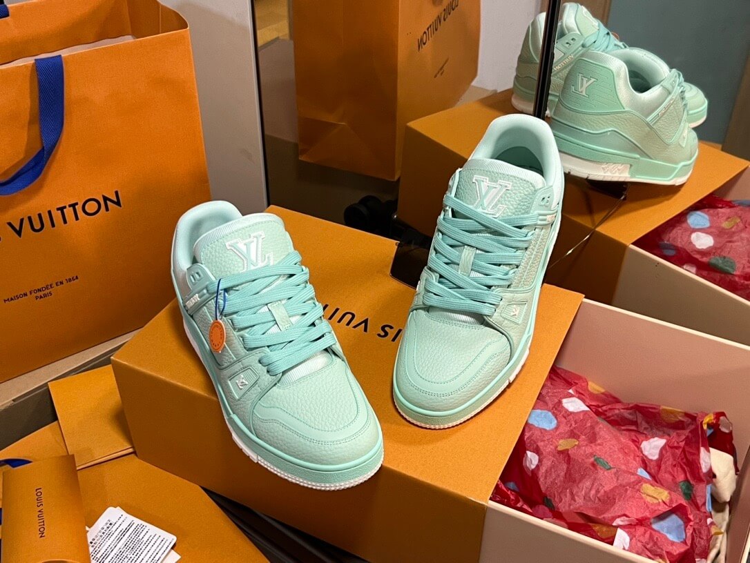 Trendy Mint Green Sport Sneaker