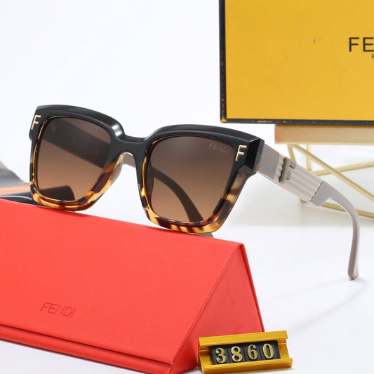 Dashing Wayfarer Sunglasses