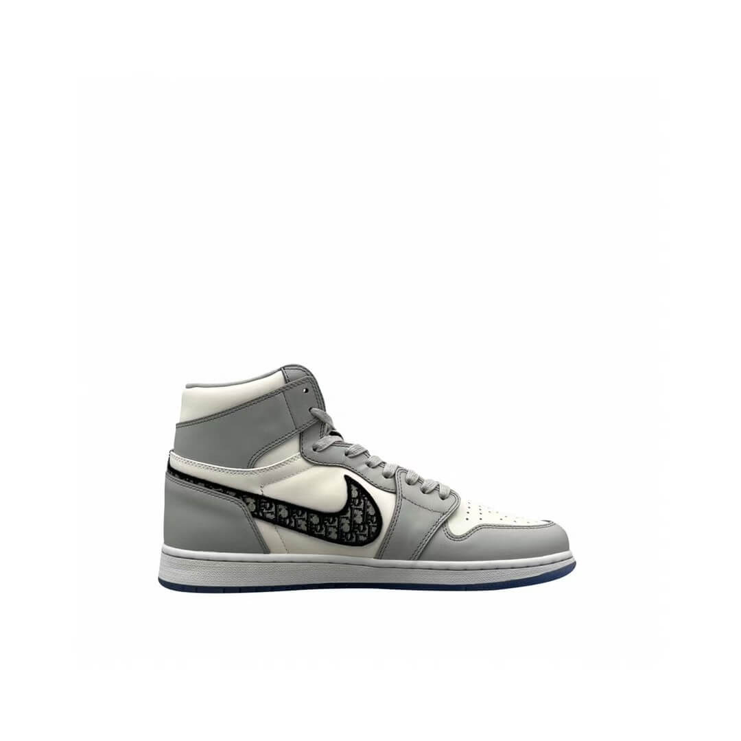 New High-Top Sneaker