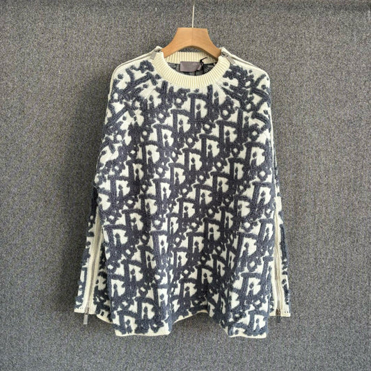 Full-Print Sweater With Zippered Sleeves