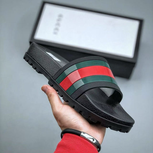 Claquettes légères et tendance