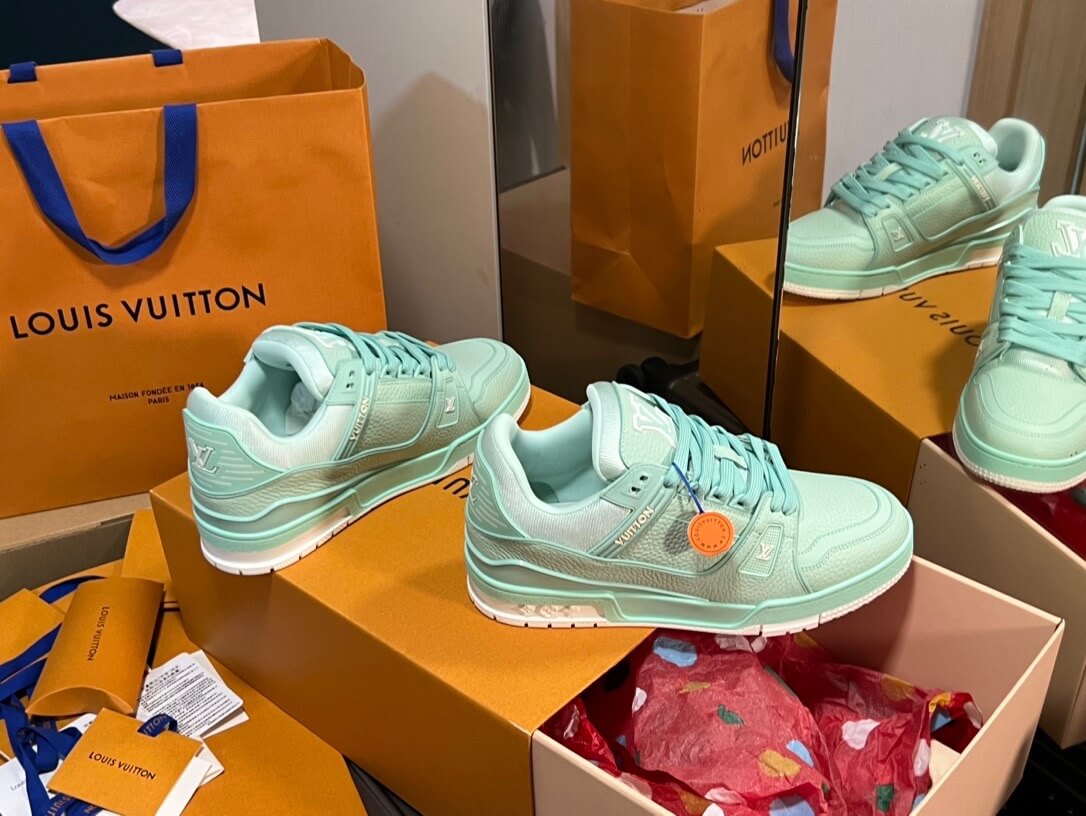Trendy Mint Green Sport Sneaker